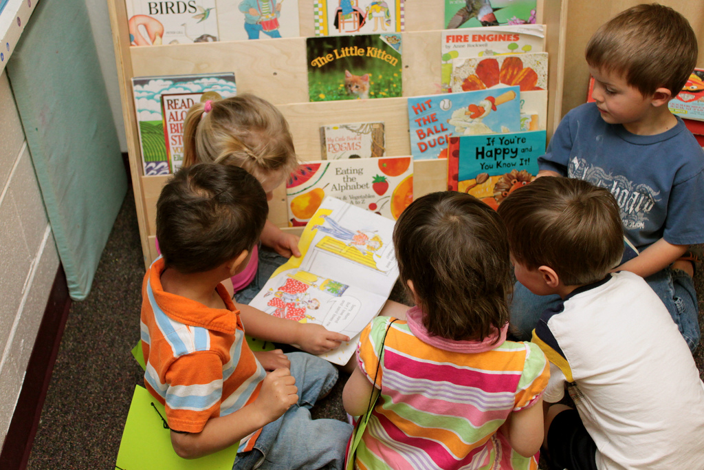 preschoolers reading